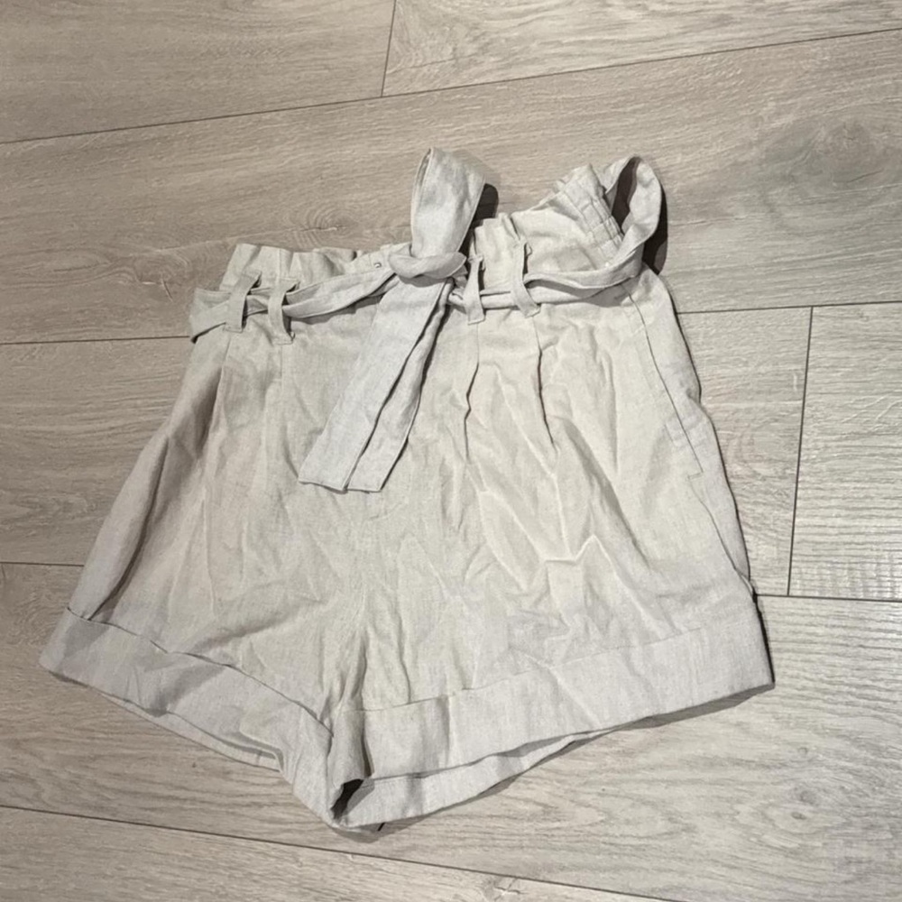Abercrombie High waisted paper bag linen shorts